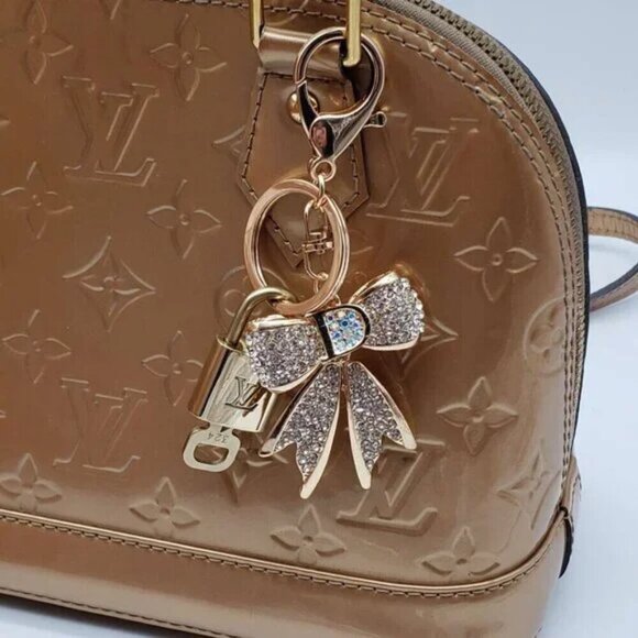 100% Auth Louis Vuitton Lock & Key with unbranded Bagcharm, Keycharm, Keychain - Picture 1 of 7